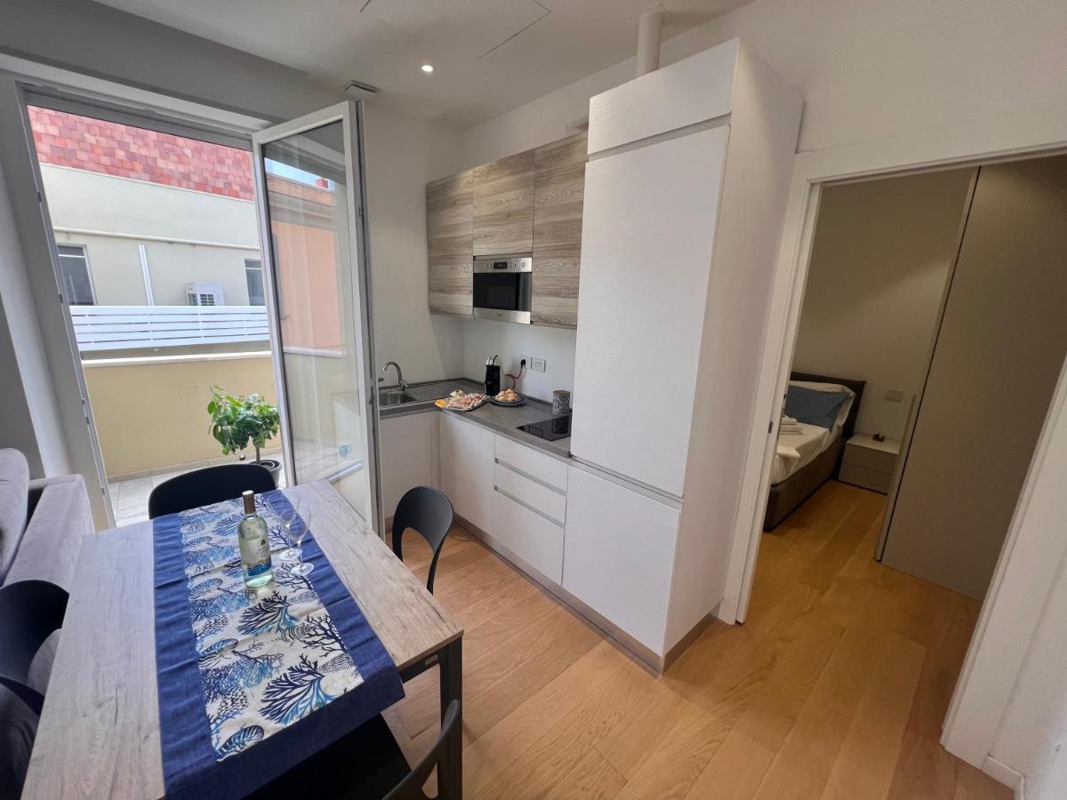 Happy Holiday Apartment 卡利亚里 外观 照片