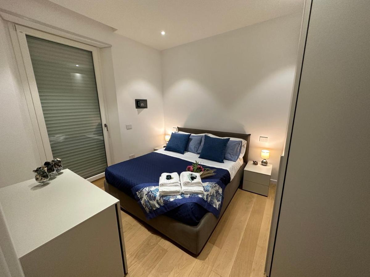 Happy Holiday Apartment 卡利亚里 外观 照片