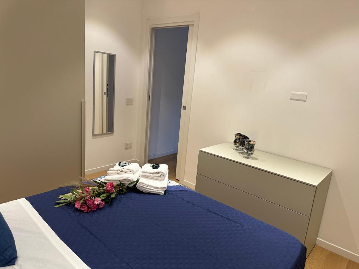 Happy Holiday Apartment 卡利亚里 外观 照片